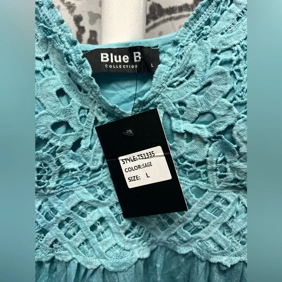 Beautiful Flowy Tank! - Picture 3 of 3